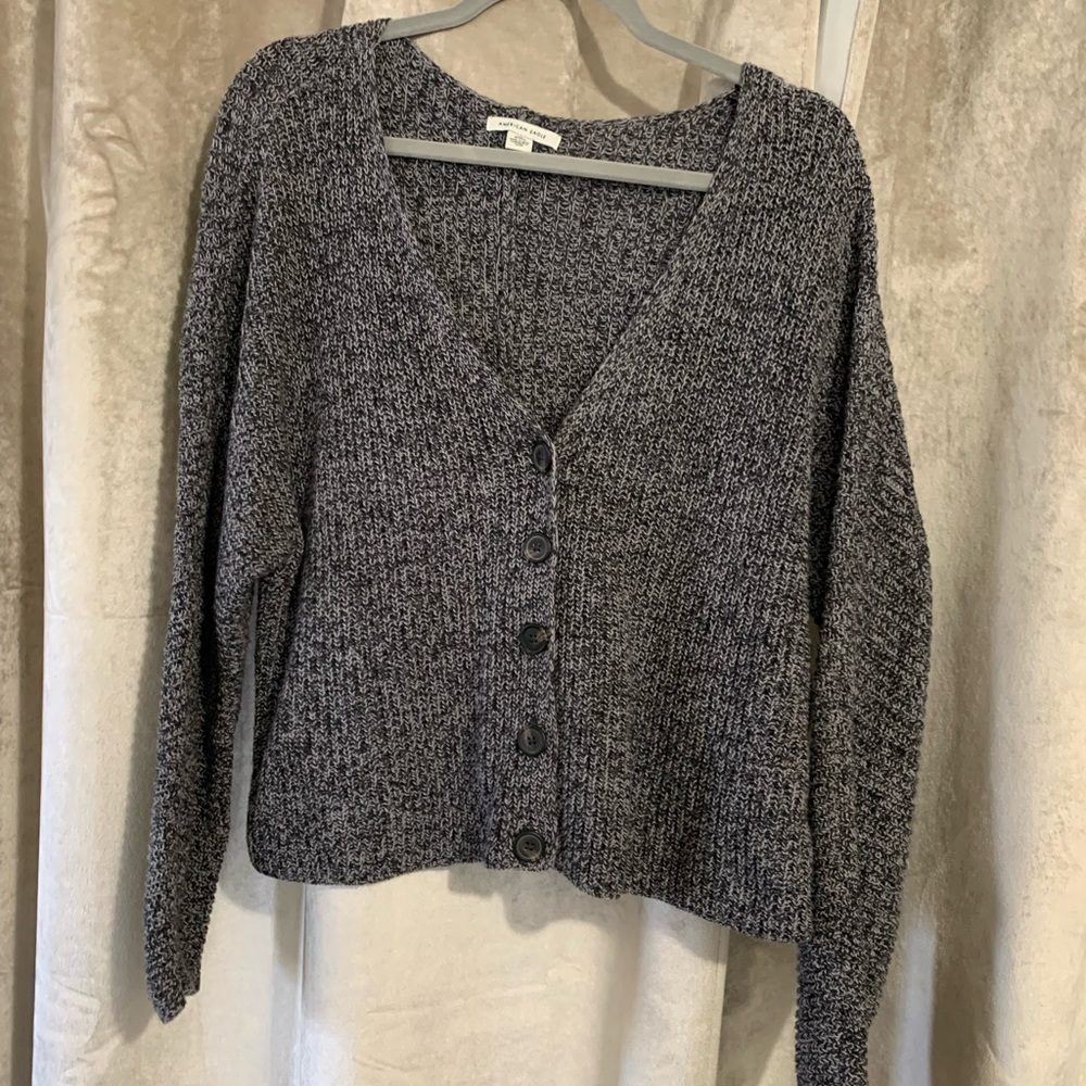 American Eagle V Neck Cardigan in Grey size Large/XL